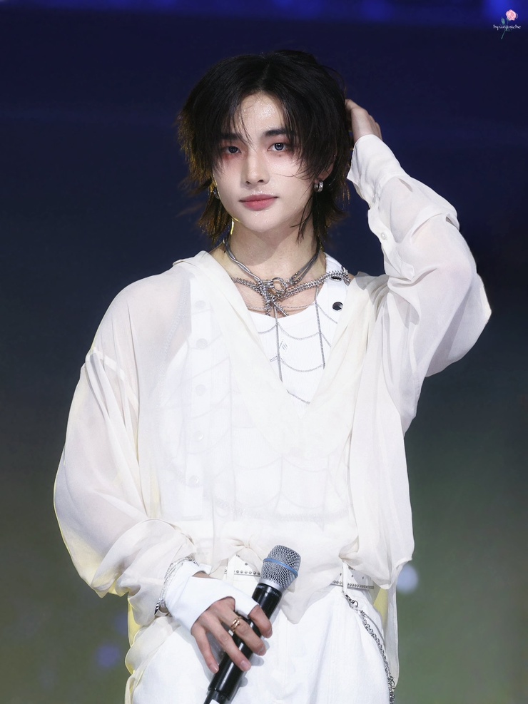 Hyun-Jin Hwang