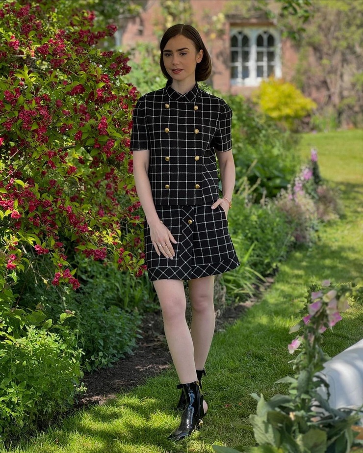 Lily Collins Lily Collins