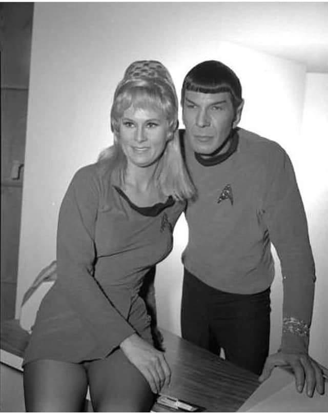 Leonard Nimoy Leonard Nimoy
