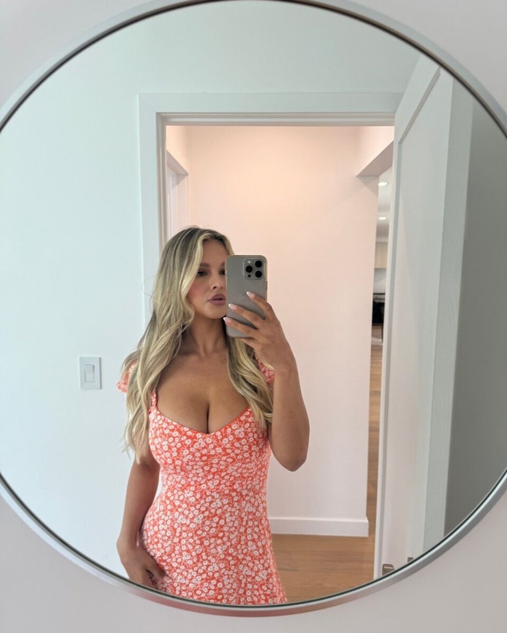 Kinsey Wolanski