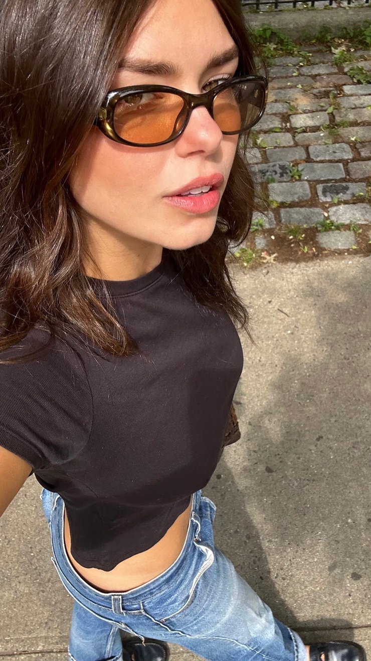 Lauren Searle