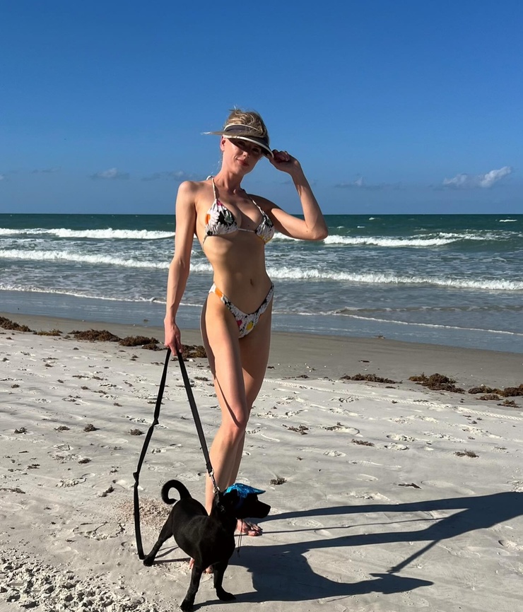 Charlotte McKinney Charlotte McKinney