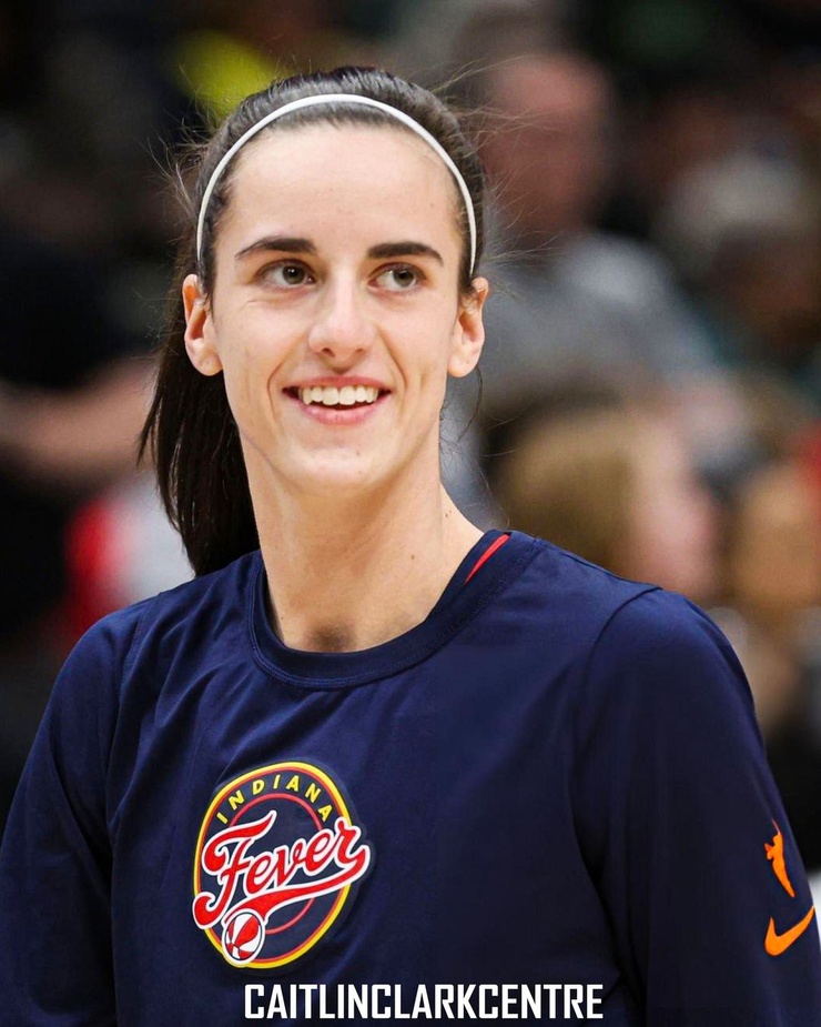 Caitlin Clark (ii)
