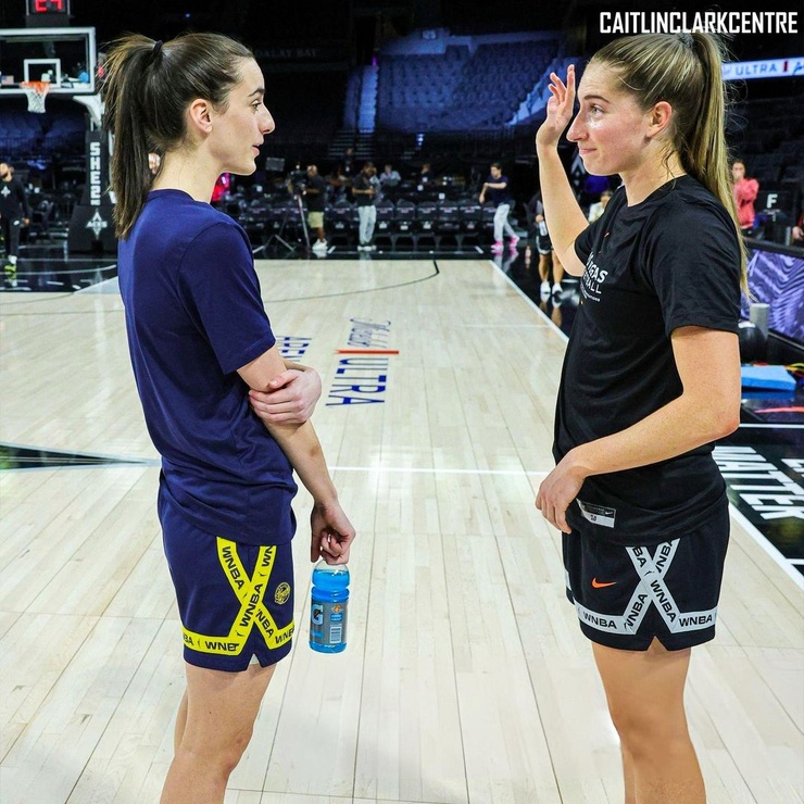 Caitlin Clark (ii)