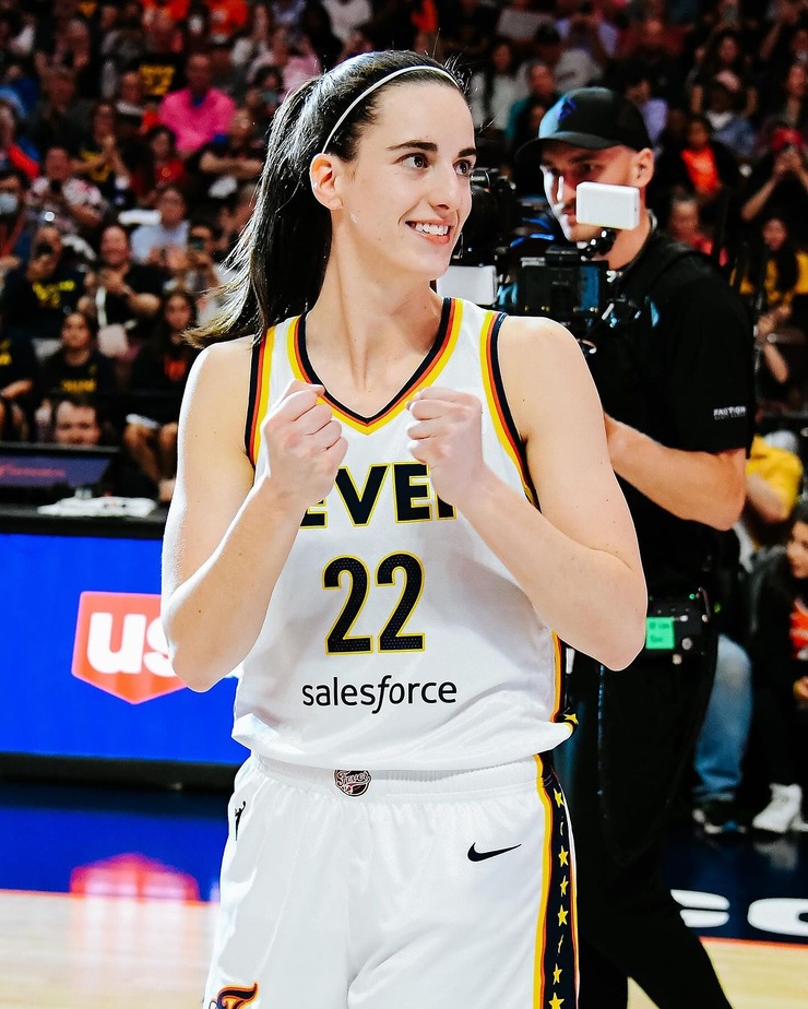 Caitlin Clark (ii)