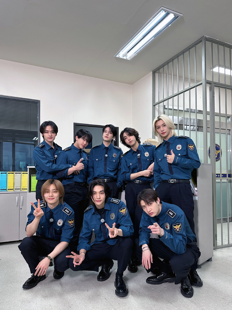 Stray Kids