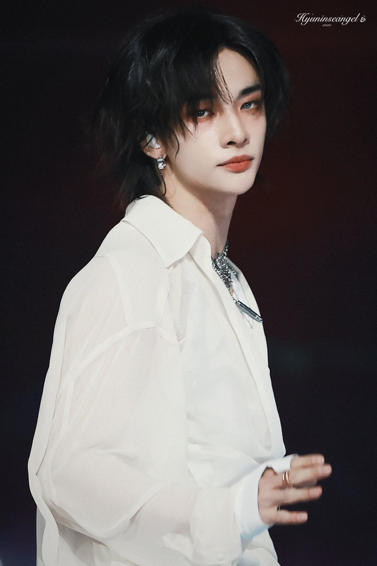 Hyun-Jin Hwang