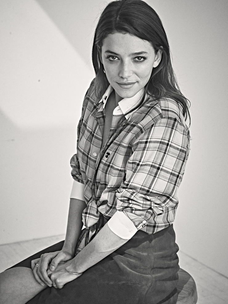 Zoé Adjani