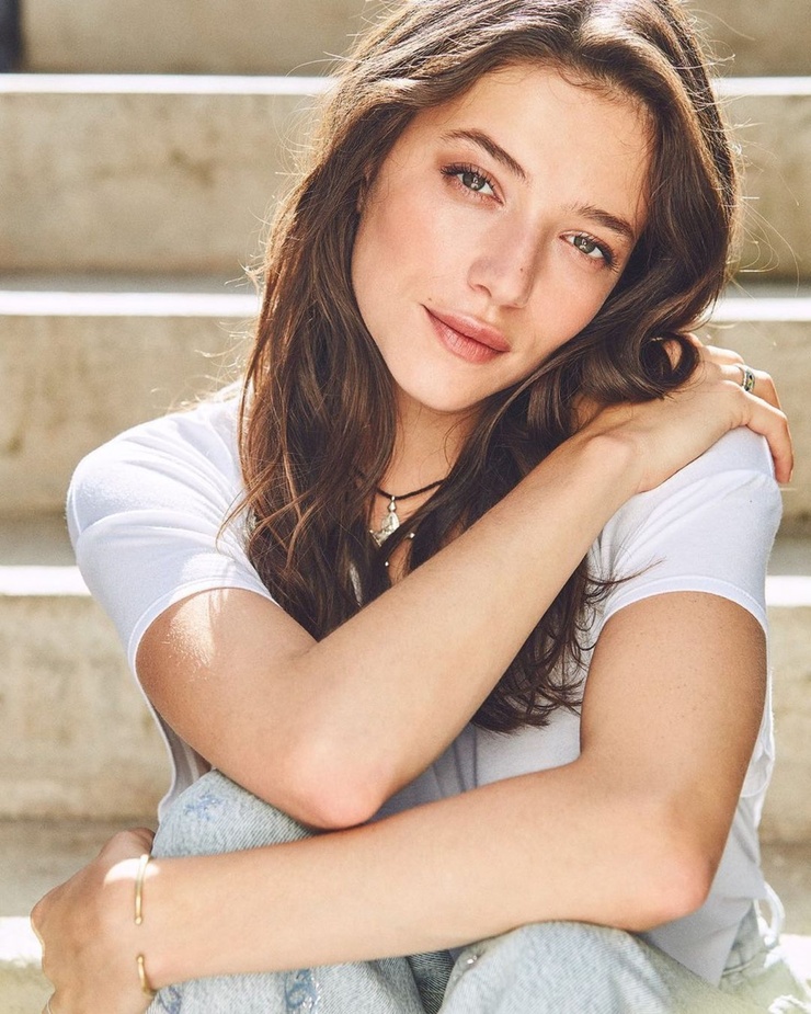 Zoé Adjani
