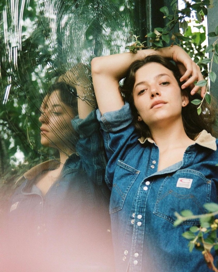 Zoé Adjani