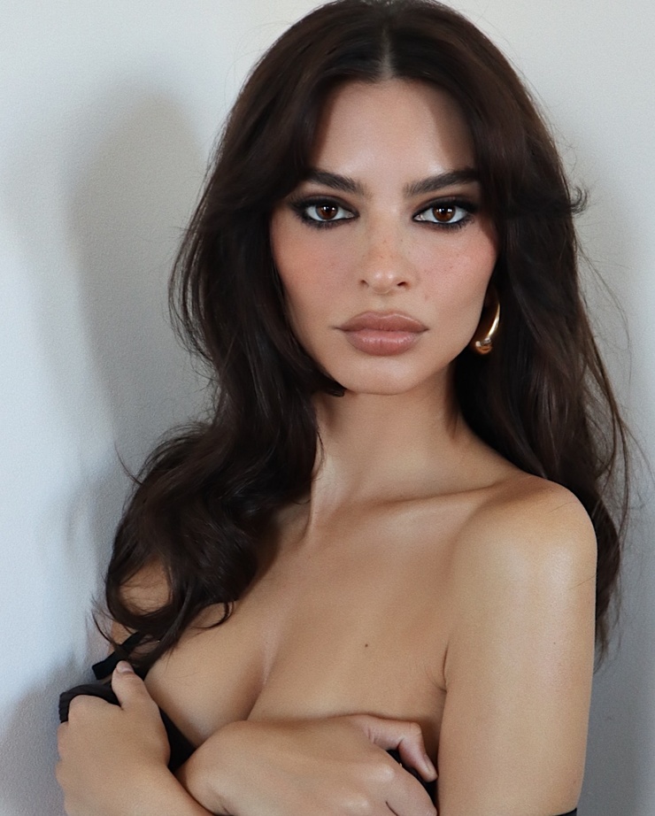 Emily Ratajkowski Emily Ratajkowski