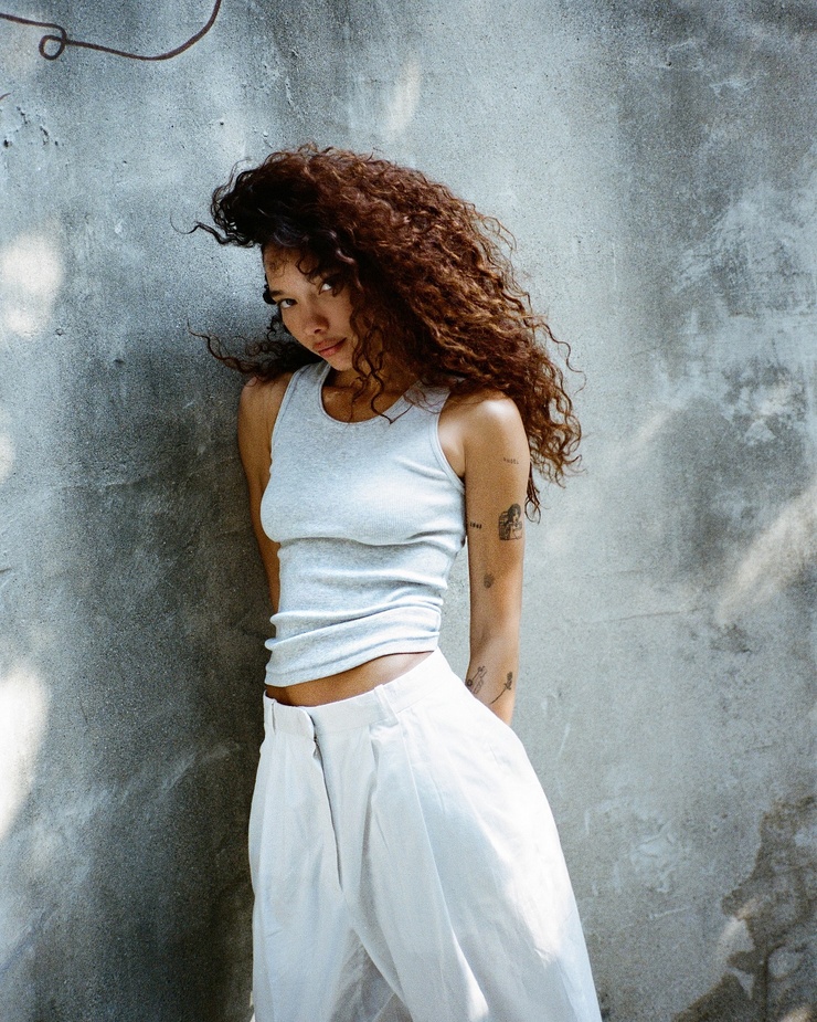Ashley Moore (2) Ashley Moore (2)