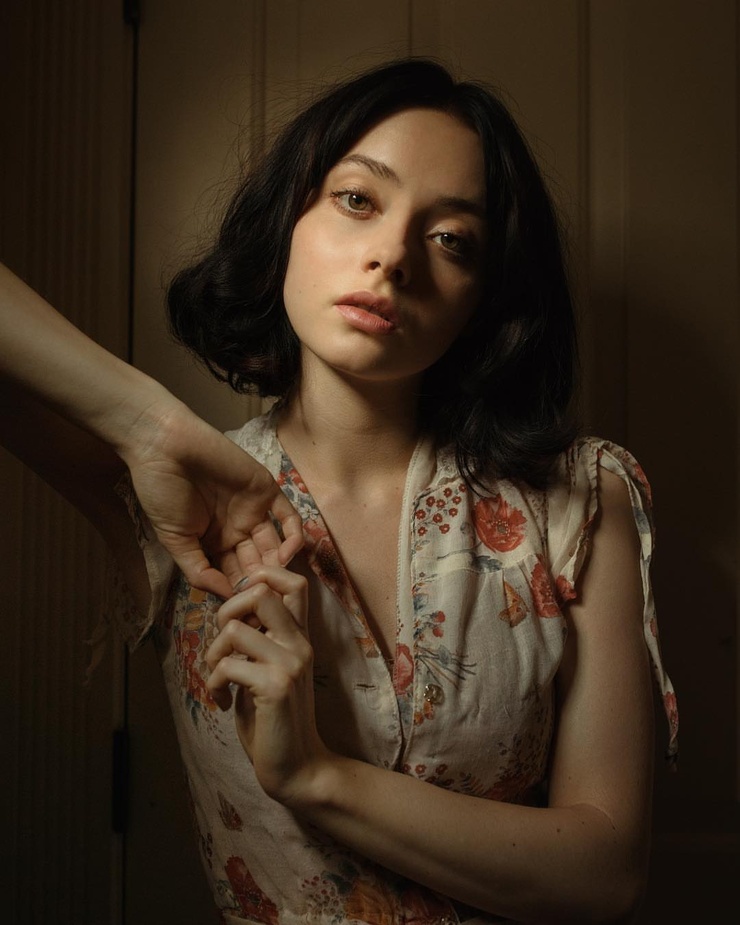 Picture of Alina Lee