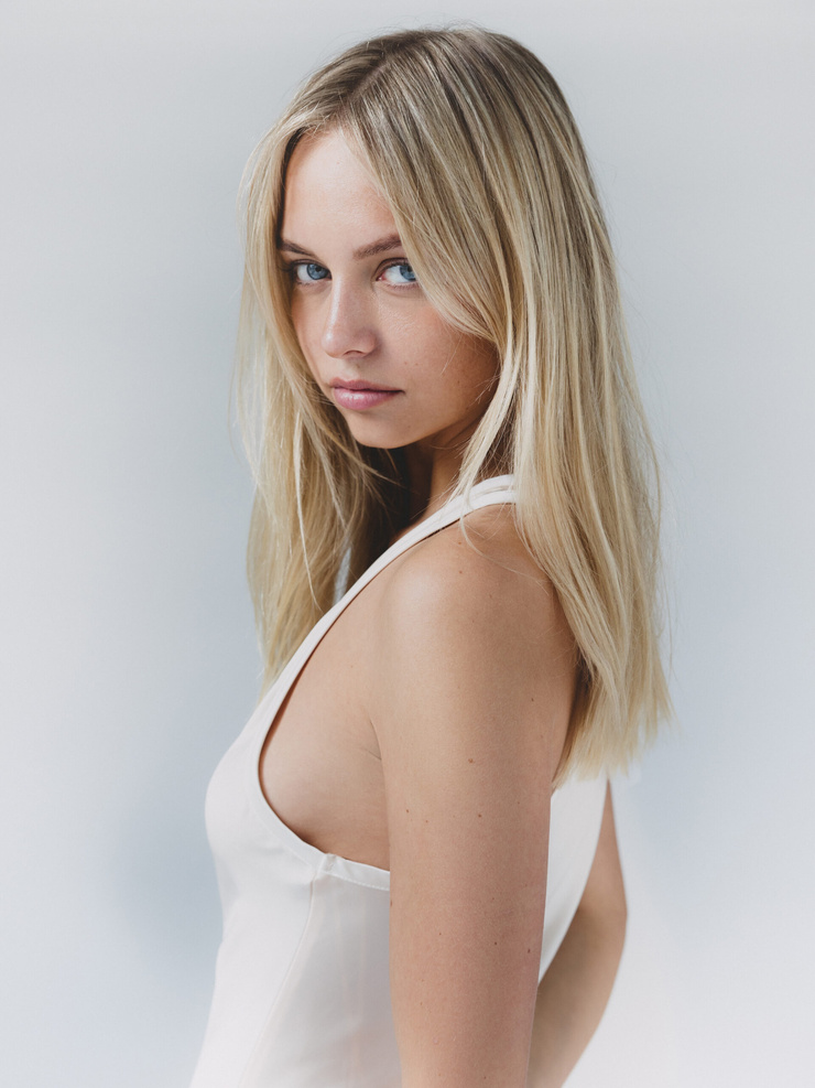 Lotti Mrotzek model Lotti Mrotzek model