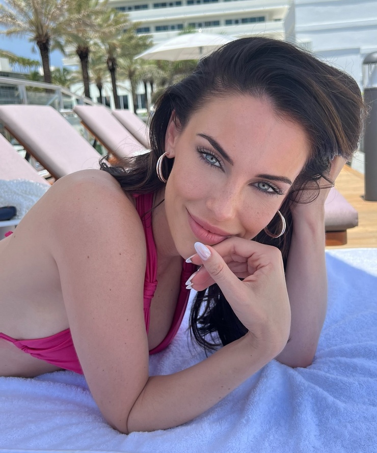 Jessica Lowndes