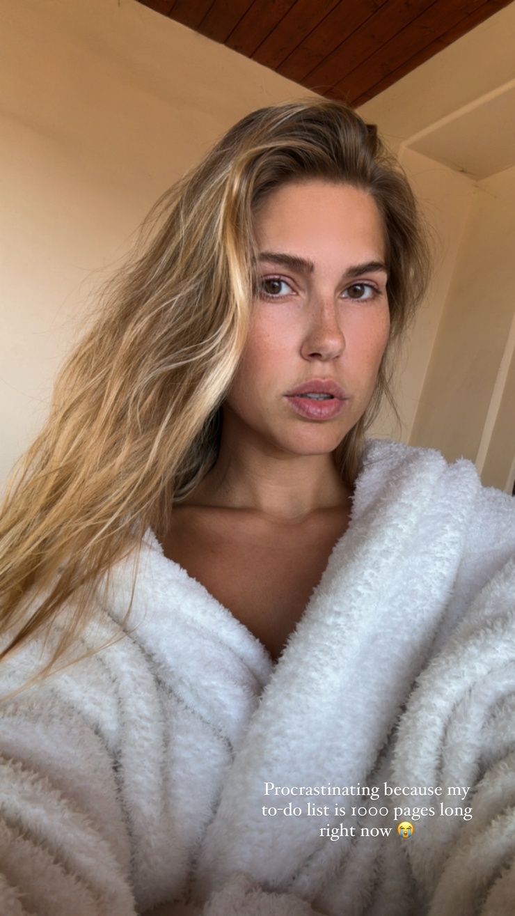Kara Del Toro Kara Del Toro