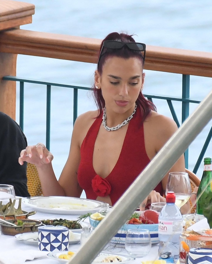 Dua Lipa