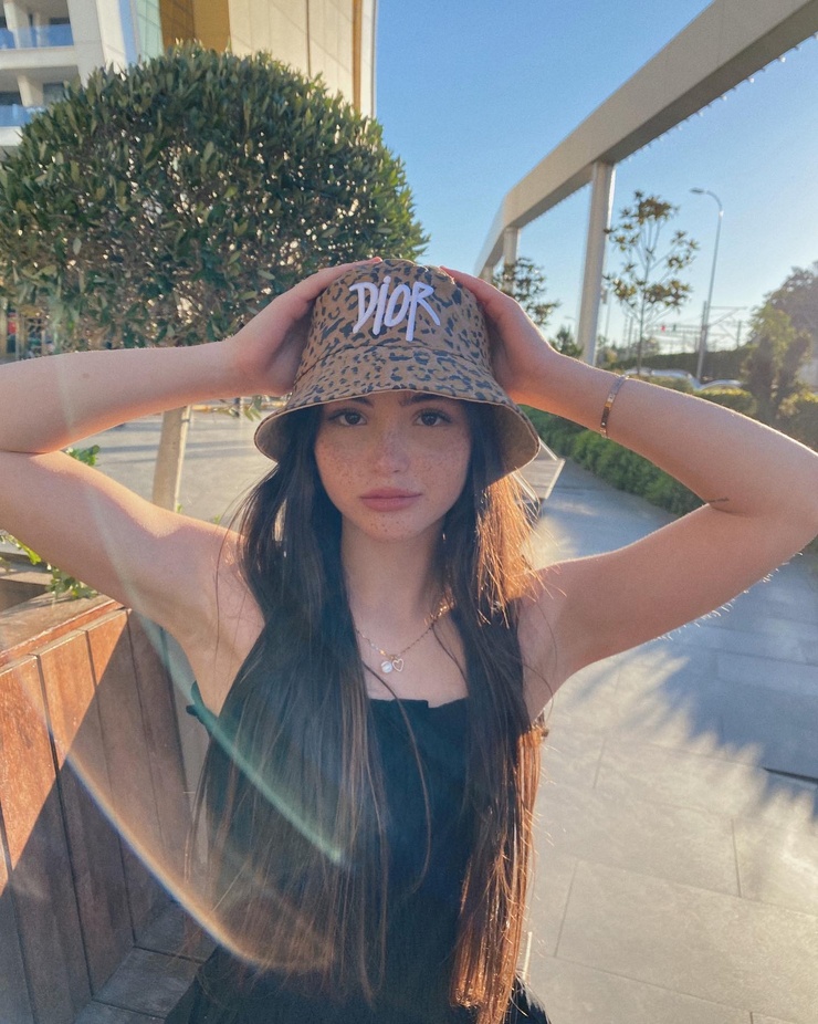 Derya Pinar Ak