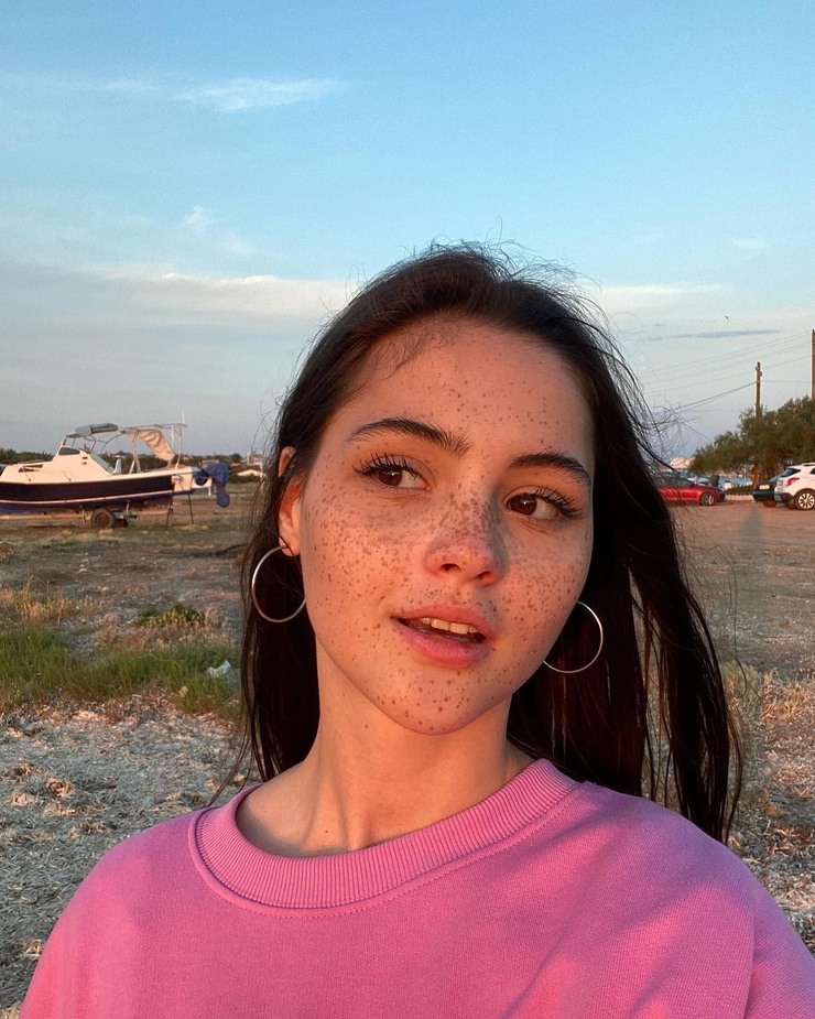 Derya Pinar Ak