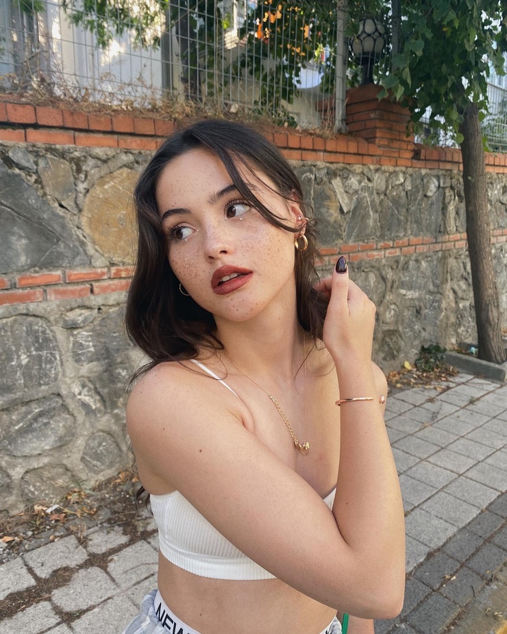 Derya Pinar Ak