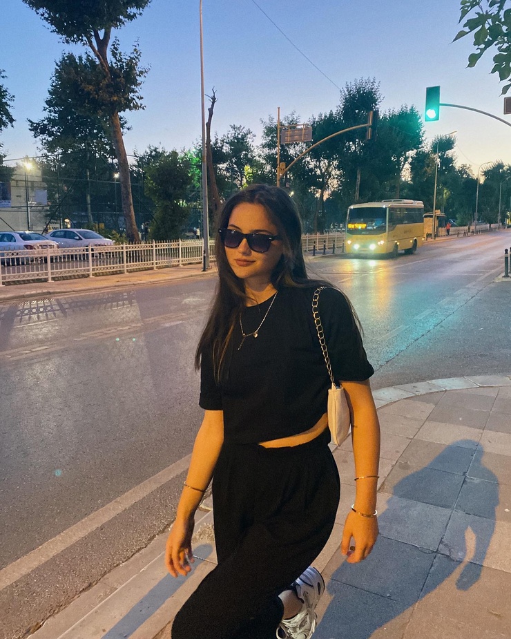 Derya Pinar Ak