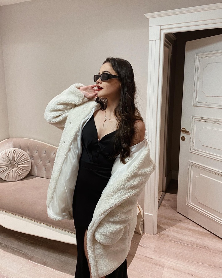 Derya Pinar Ak