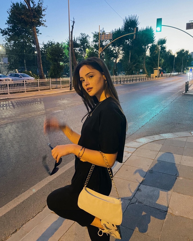 Derya Pinar Ak