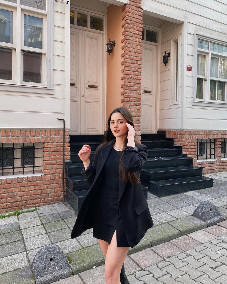 Derya Pinar Ak