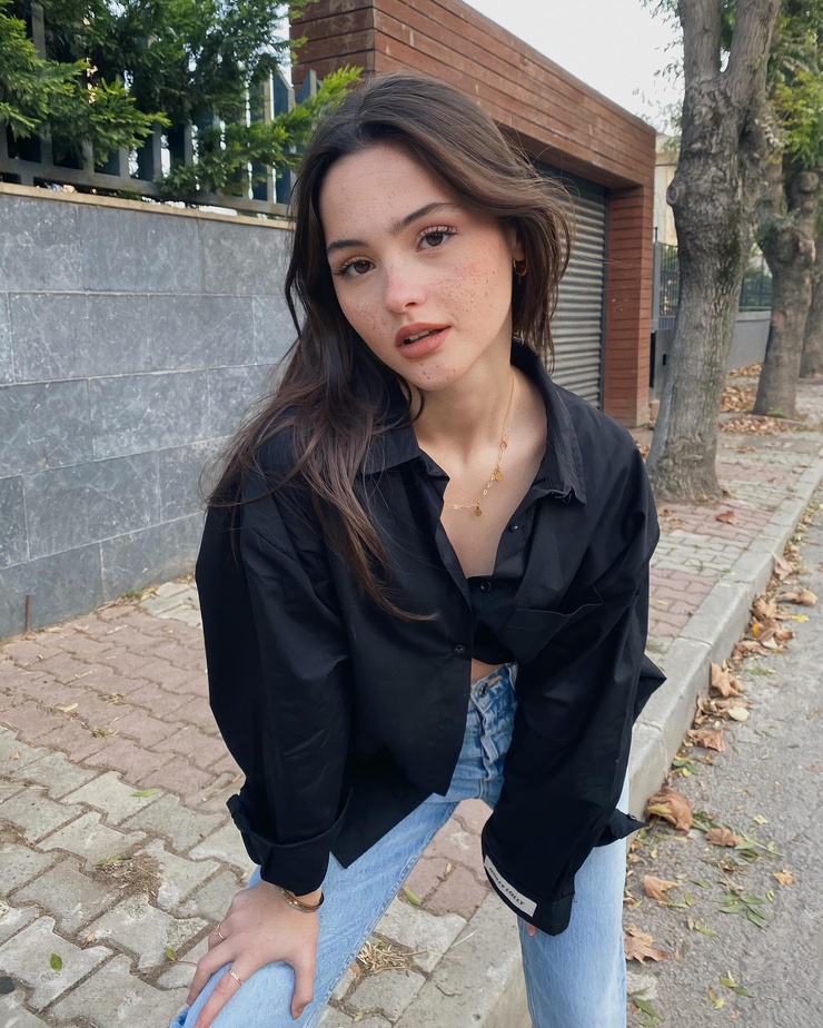 Derya Pinar Ak
