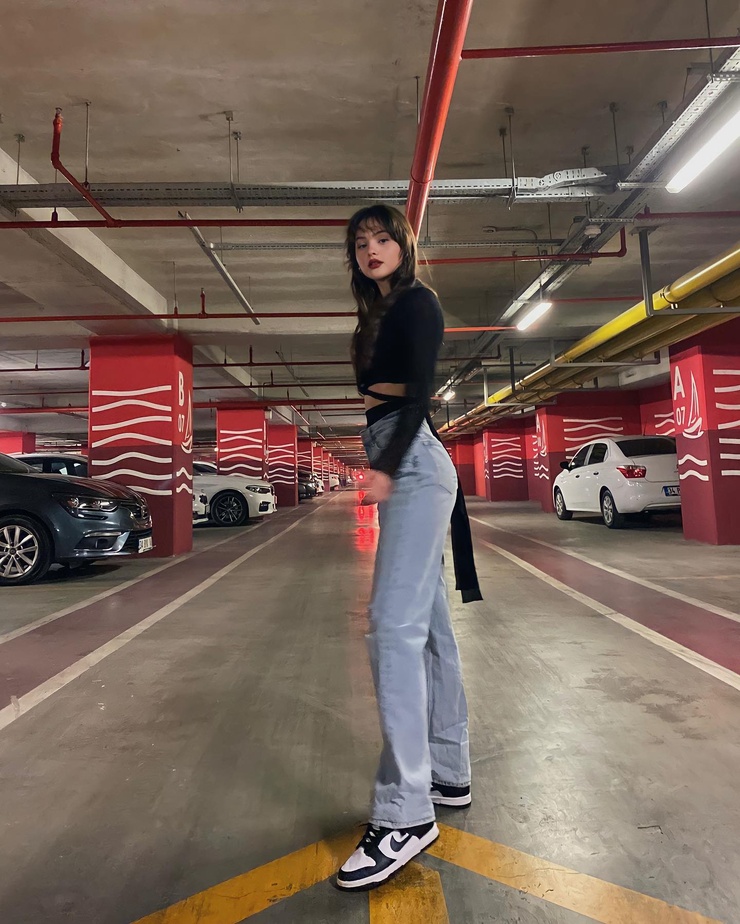 Derya Pinar Ak
