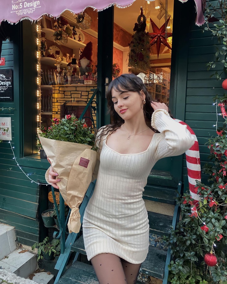 Derya Pinar Ak