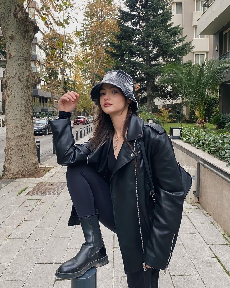 Derya Pinar Ak