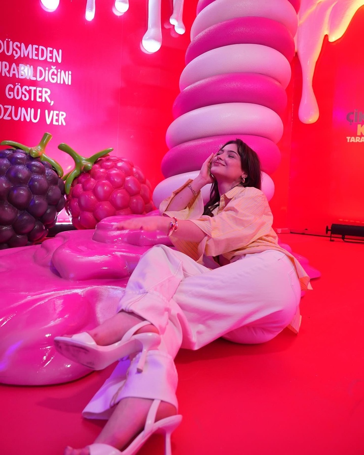 Derya Pinar Ak