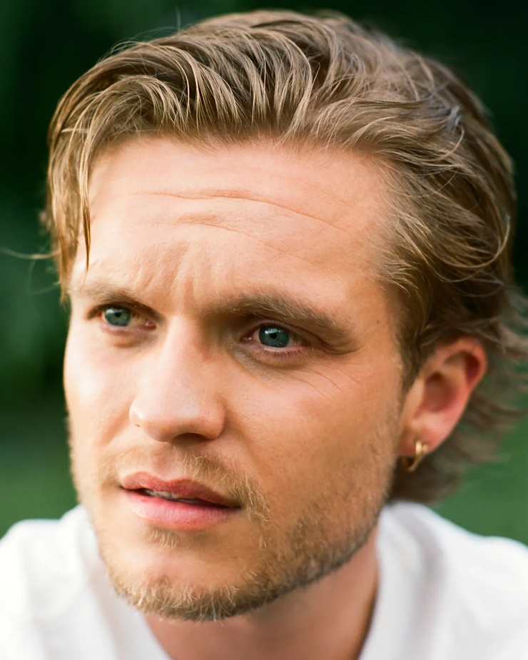 Tom Glynn-Carney