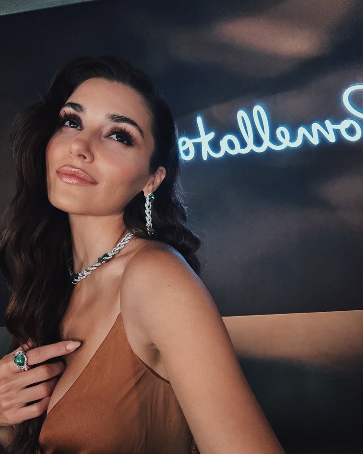 Hande Erçel Hande Erçel