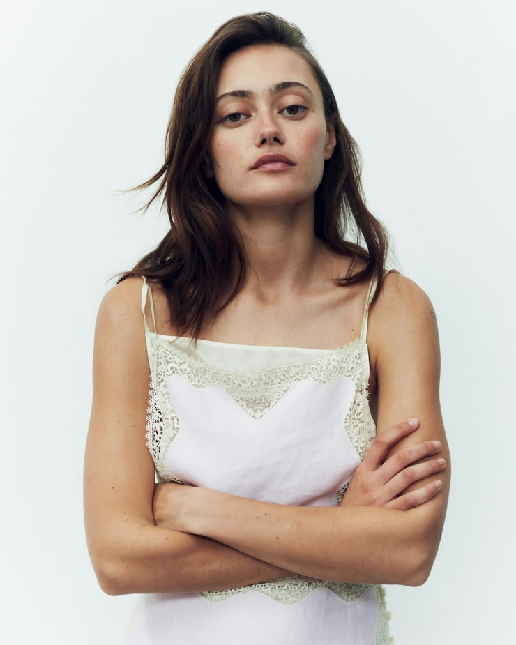 Ella Purnell Ella Purnell