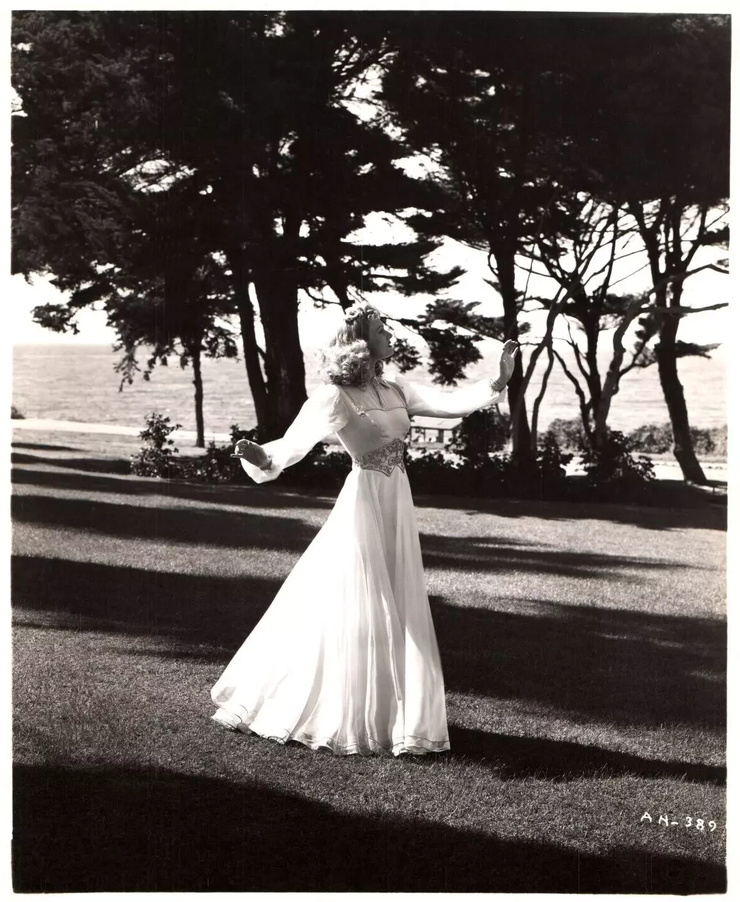 Anna Neagle