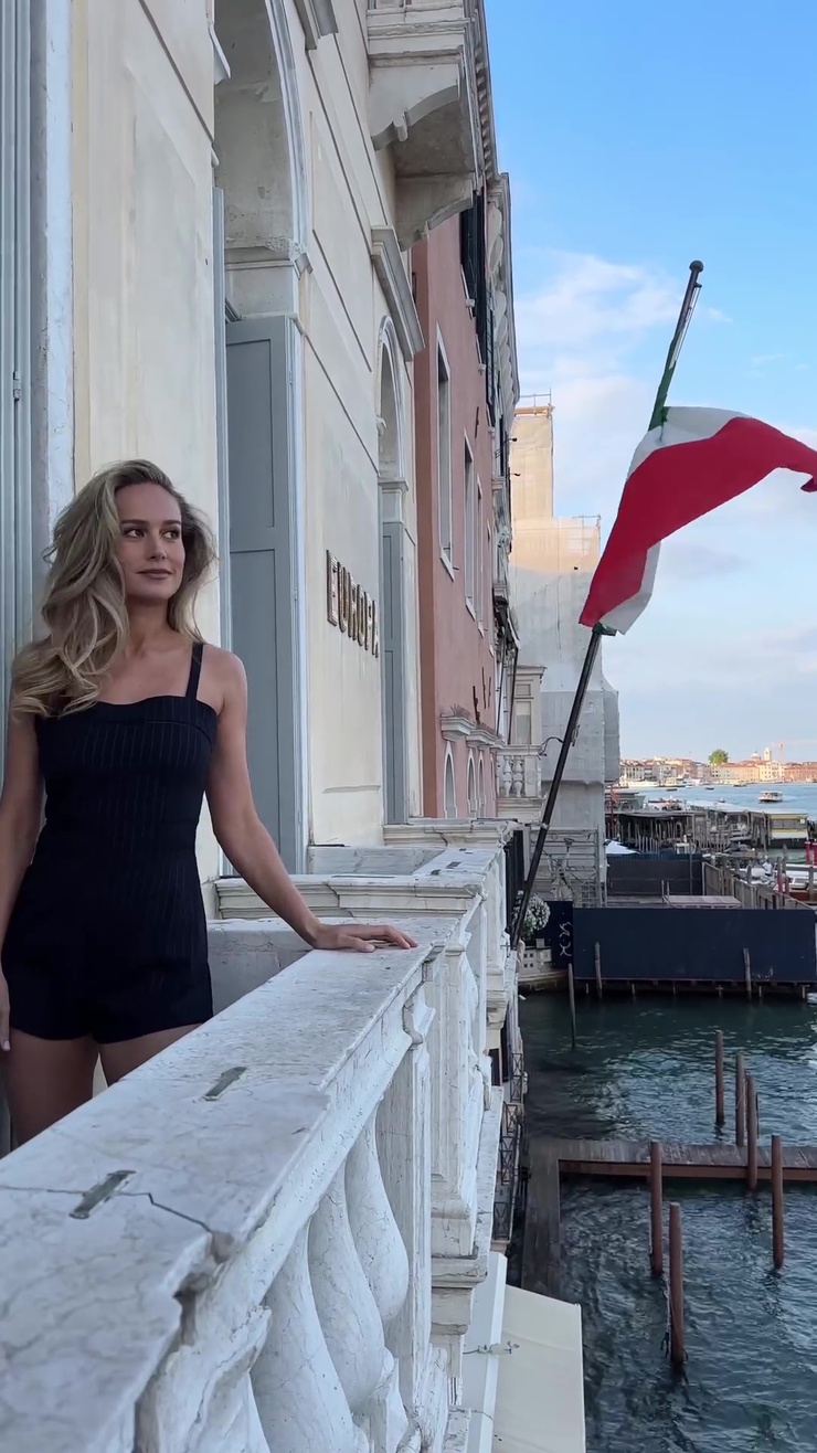 Brie Larson