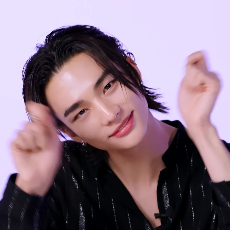 Hyun-Jin Hwang