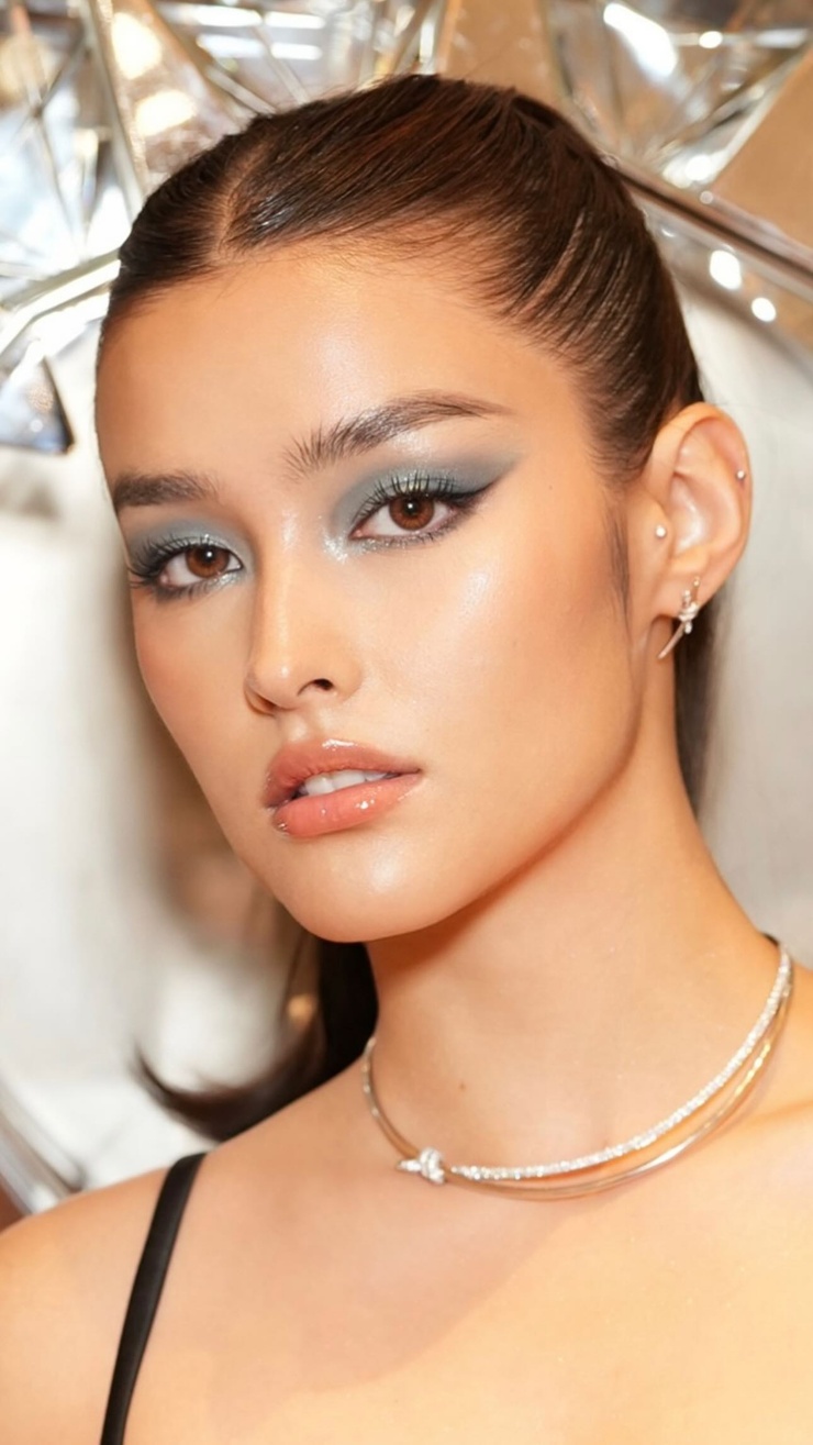 Liza Soberano