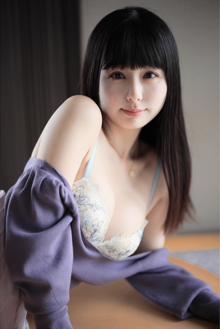 Kuriemi Photo Collection Uncool Body