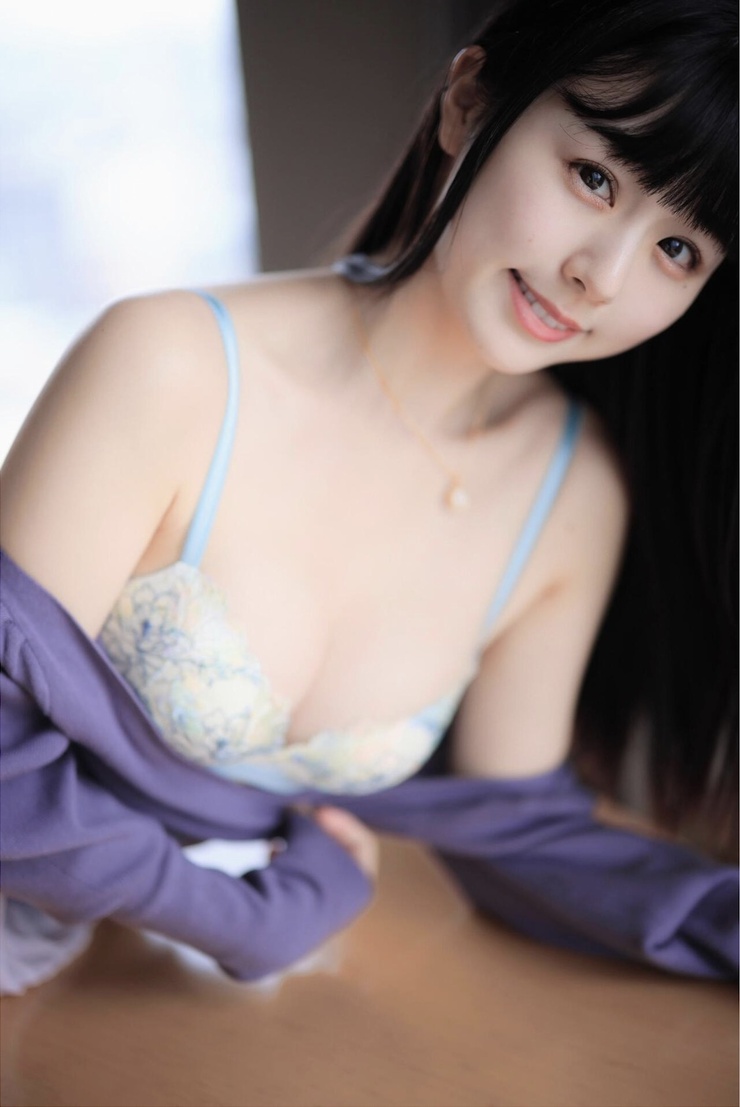 Kuriemi Photo Collection Uncool Body