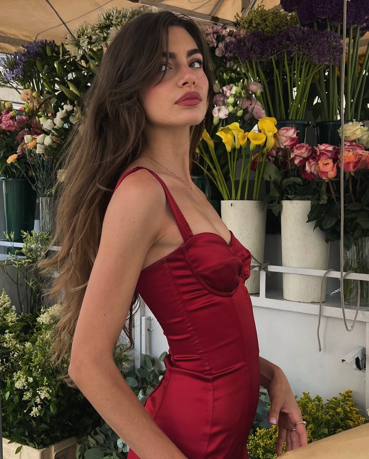 MARA LAFONTAN MARA LAFONTAN