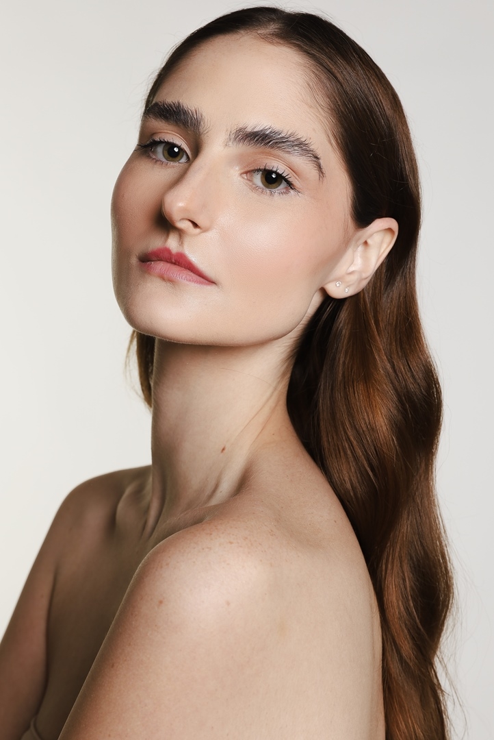 Alexandra Marros
