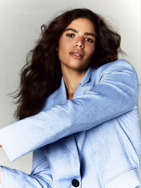 Julia Esther