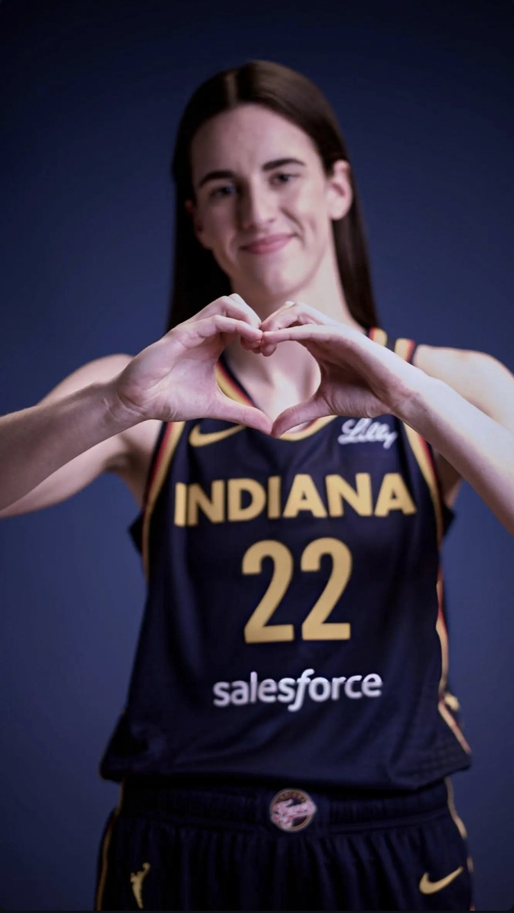 Caitlin Clark (ii)