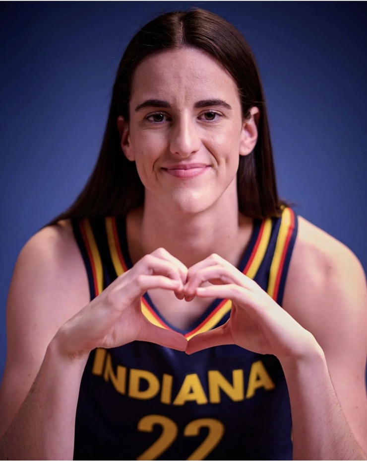 Caitlin Clark (ii)