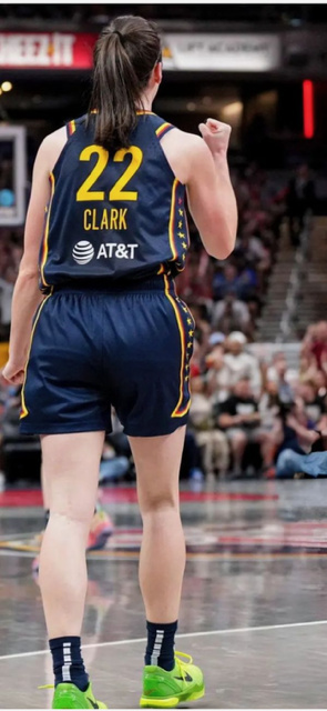 Caitlin Clark (ii)