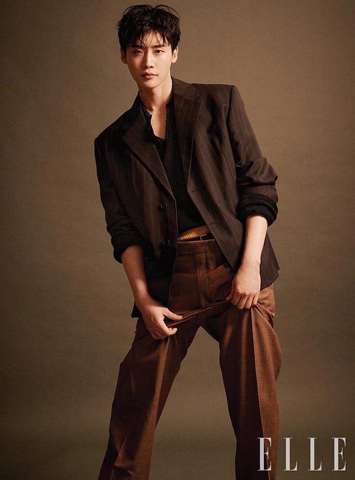 Jong Suk Lee