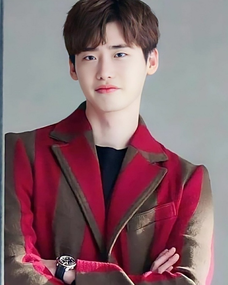 Jong Suk Lee